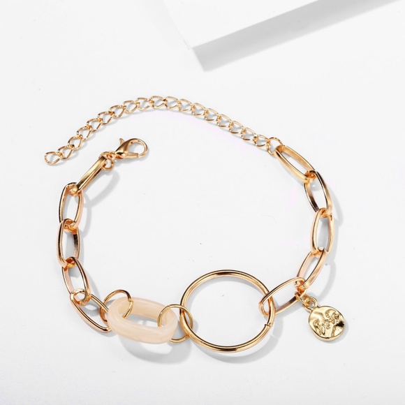 **AURELIA* Gold Chain Design Fashion Bracelet - Picture 1 of 10